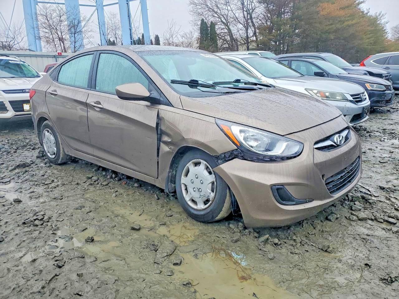 2013 Hyundai Accent Gls - Image 4