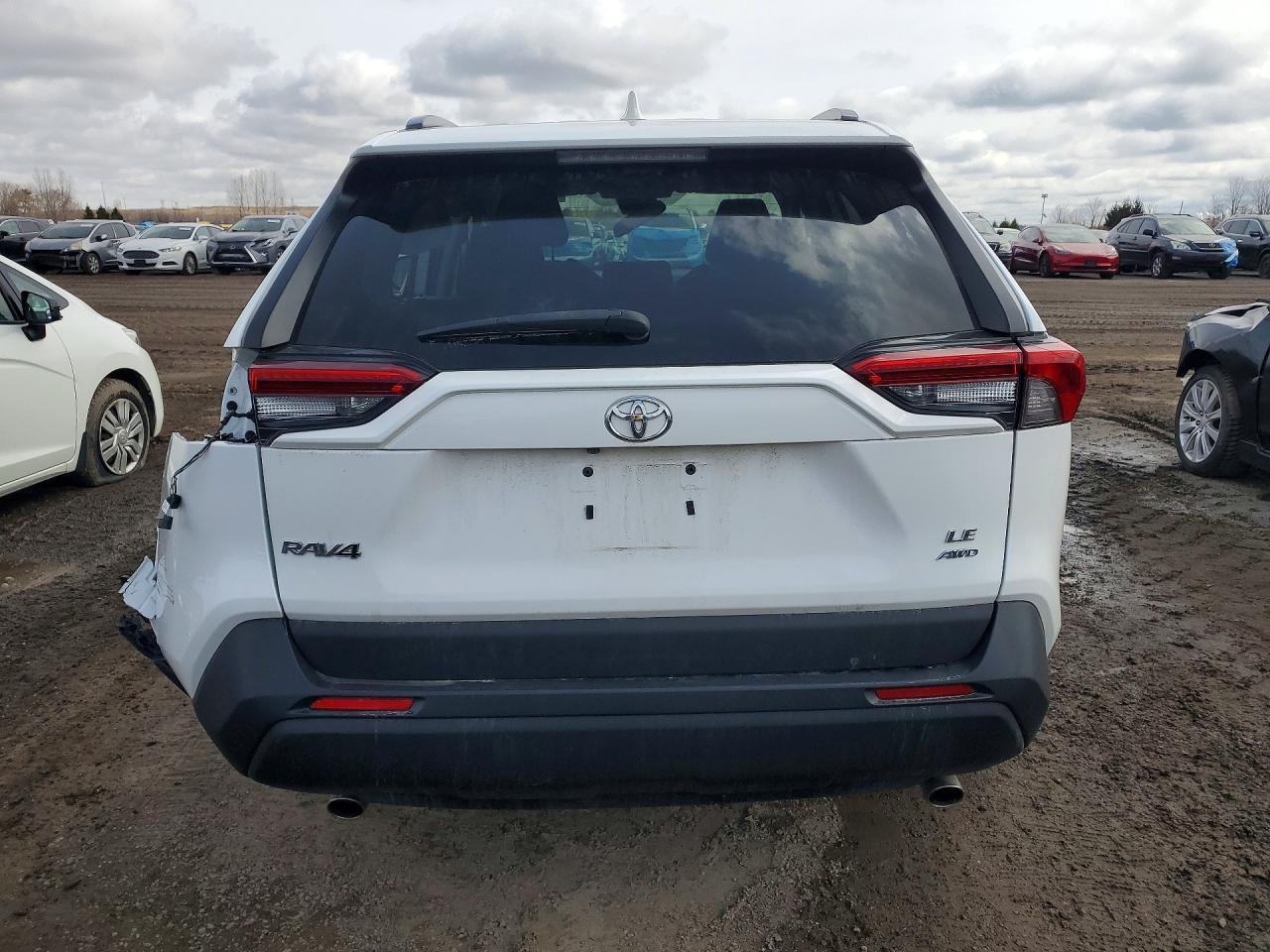 2020 Toyota Rav4 Le - Фото 6