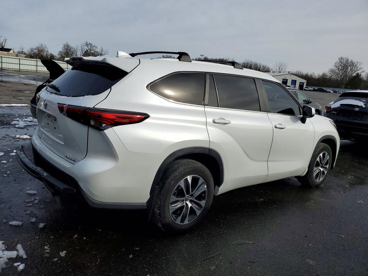 2023 Toyota Highlander Xle - Фото 3