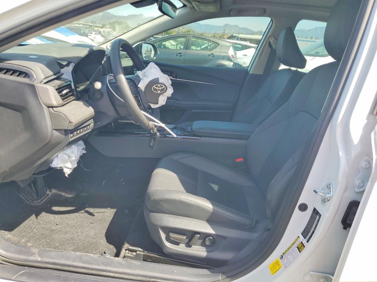 2025 Toyota Camry Xle - Фото 7