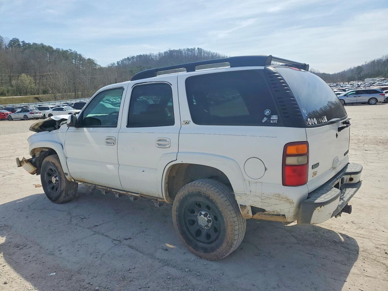 2003 Chevrolet Tahoe K1500 - Фото 2