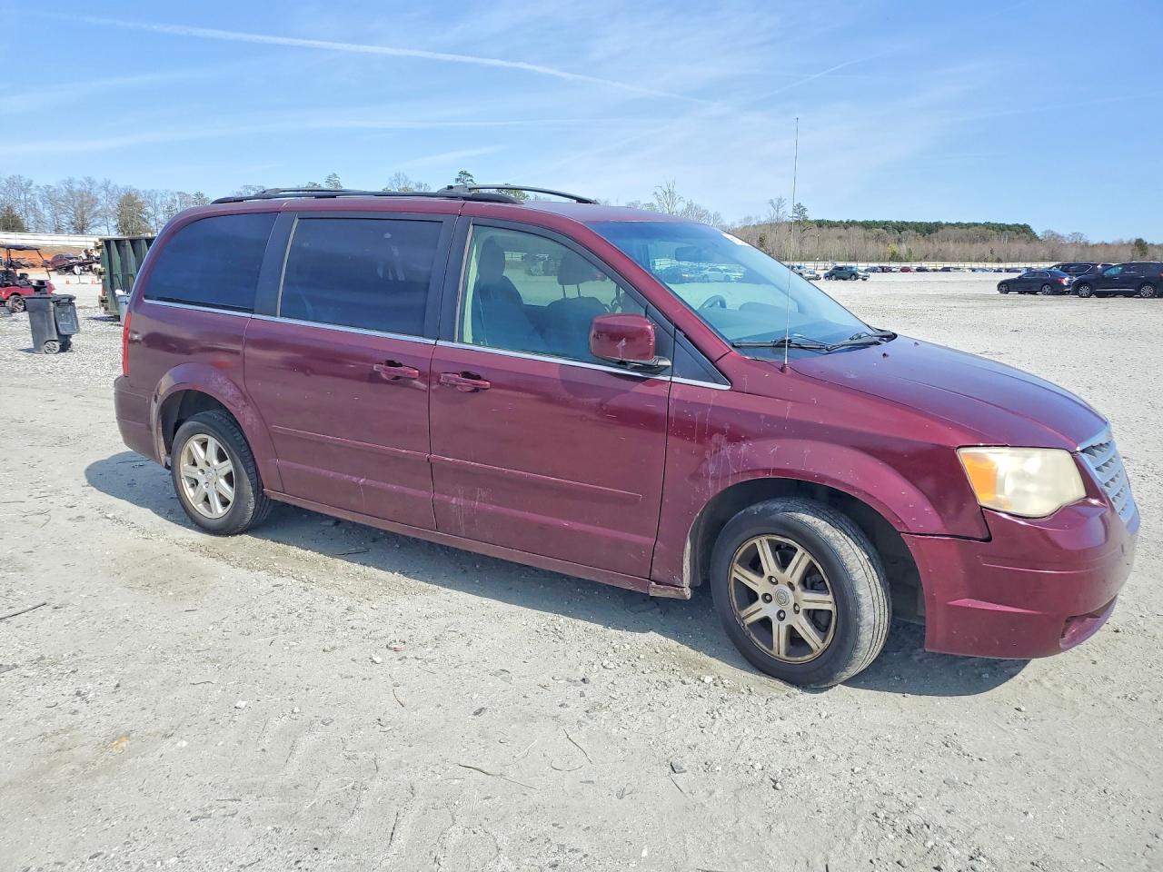 2008 Chrysler Town & Country Touring - Image 4