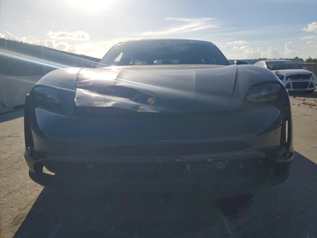 2024 Porsche Taycan - Image 5