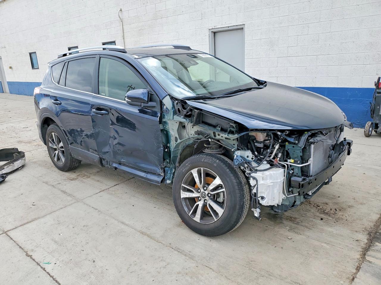 2018 Toyota Rav4 Xle - Фото 4