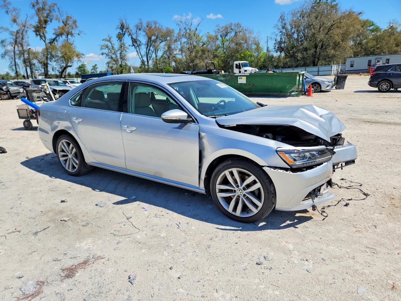 2018 Volkswagen Passat Se - Фото 4