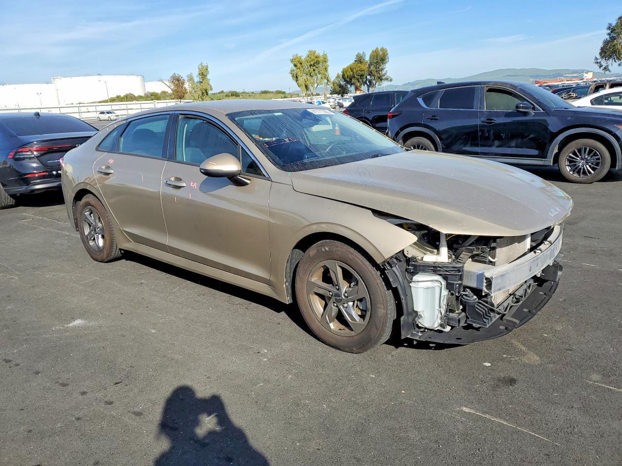 2022 Kia K5 Lxs - Image 4