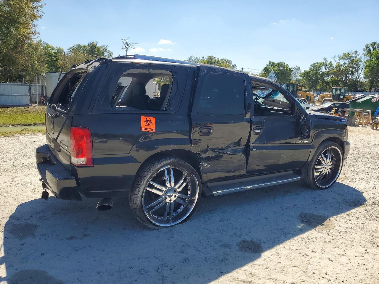 2005 Cadillac Escalade Luxury - Фото 3