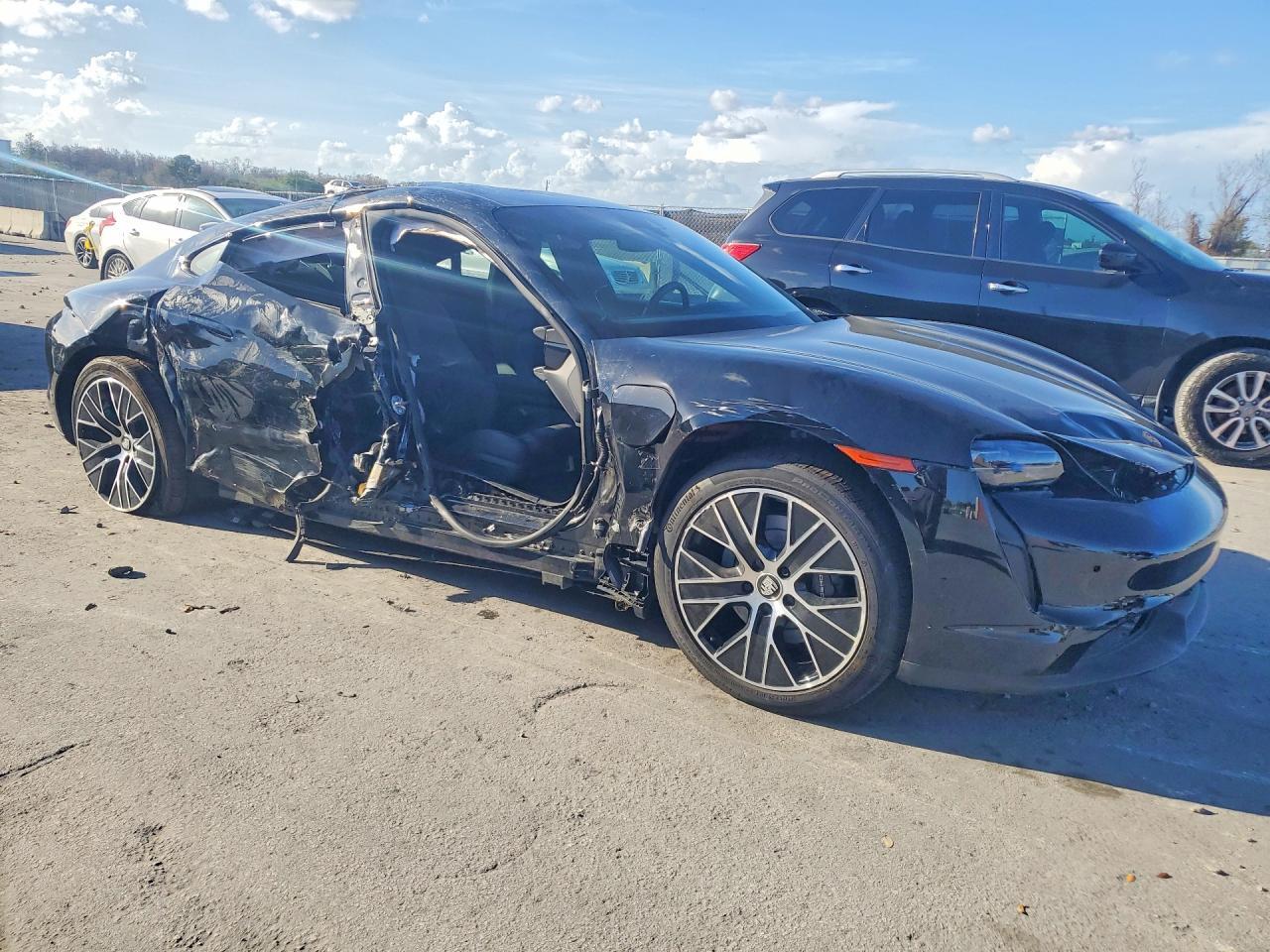 2024 Porsche Taycan - Image 4