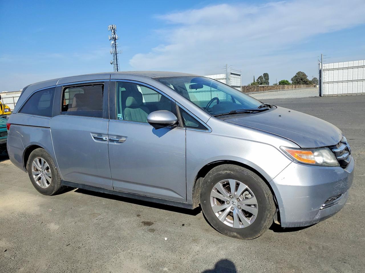 2016 Honda Odyssey Se - Фото 4