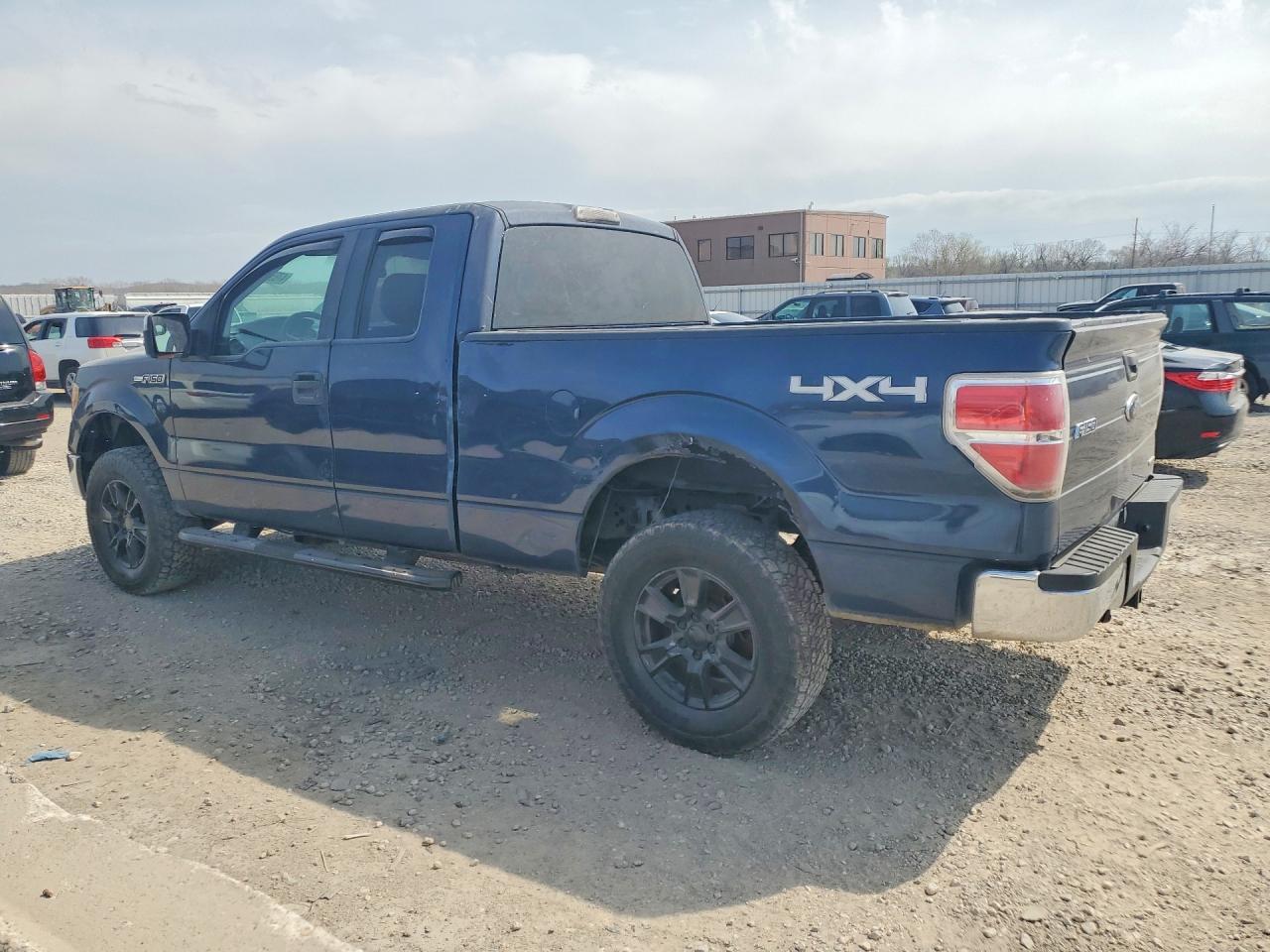 2014 Ford F150 Super Cab - Фото 2