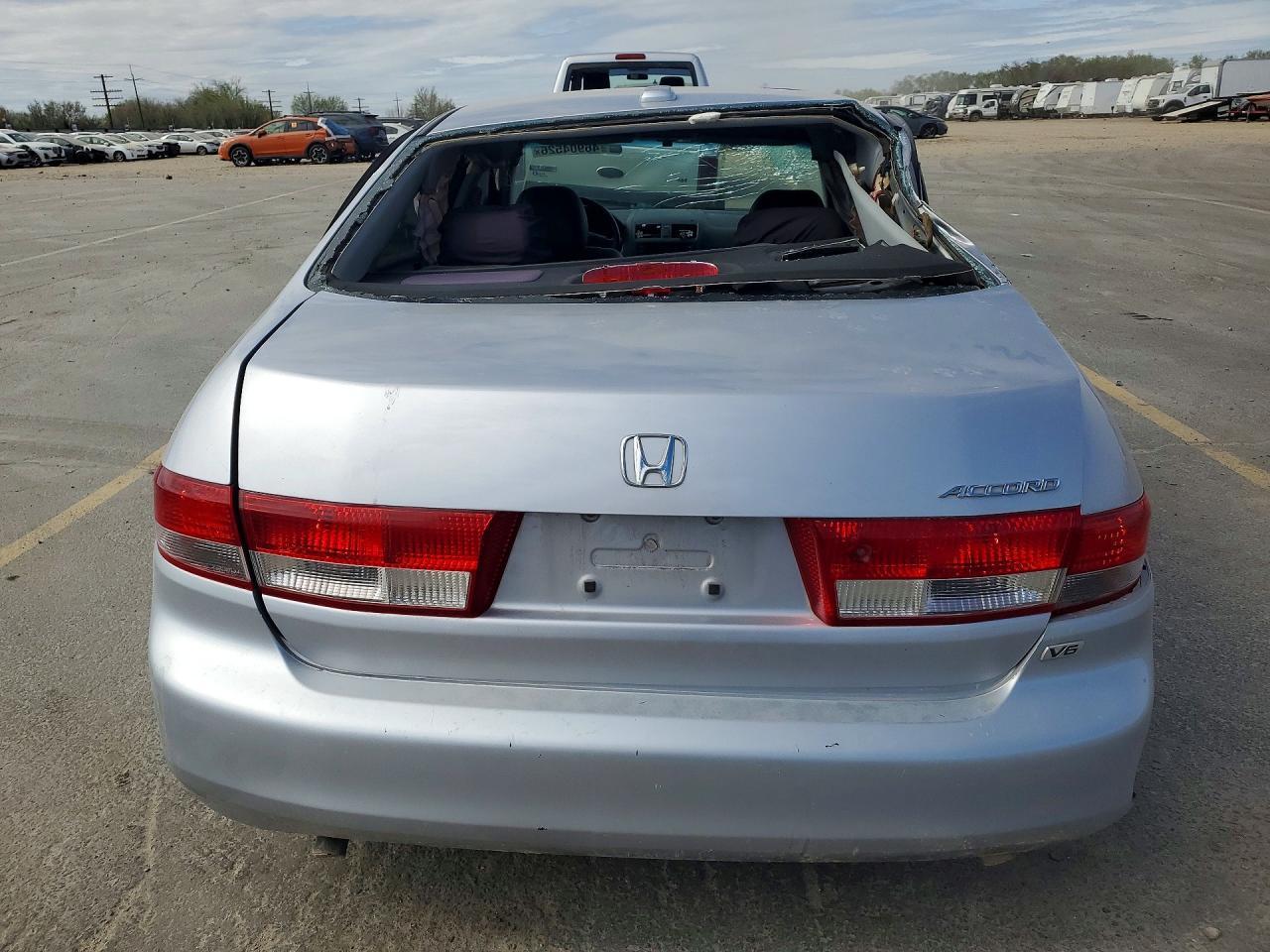 2004 Honda Accord - Фото 6