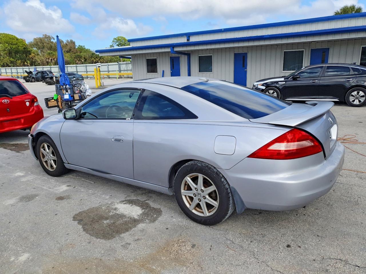 2004 Honda Accord Ex - Image 2