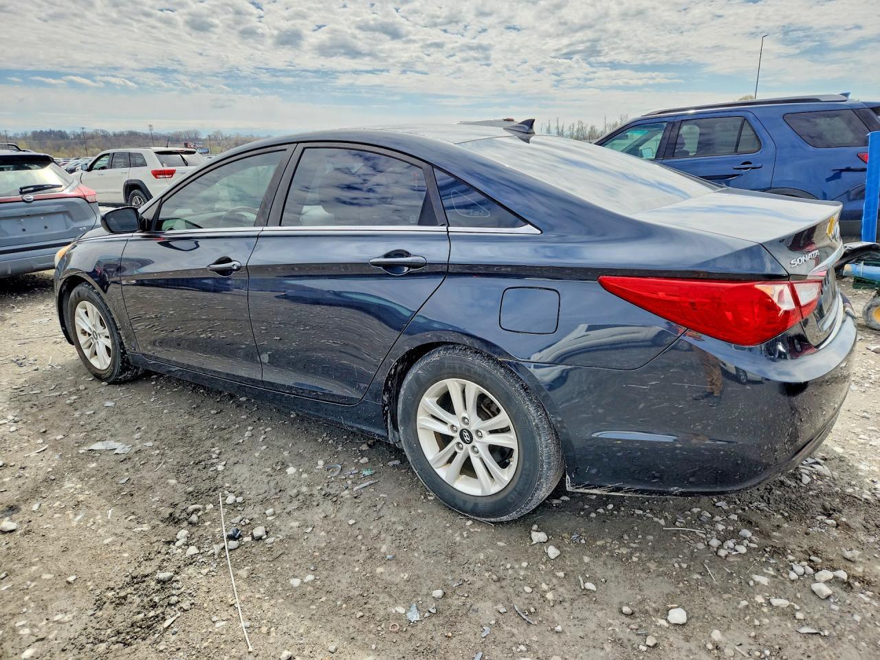 2013 Hyundai Sonata Gls - Фото 2