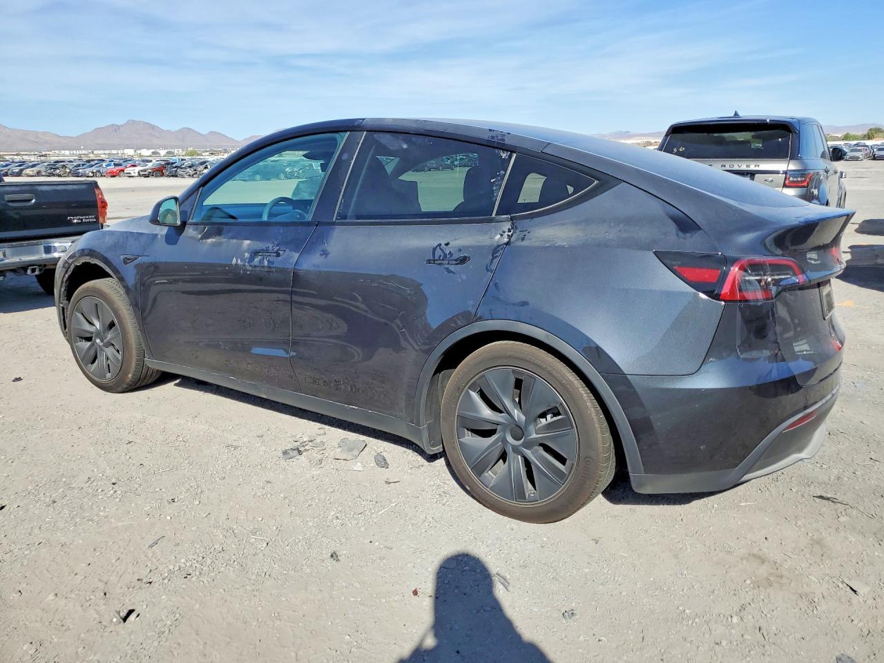2025 Tesla Model Y - Image 2