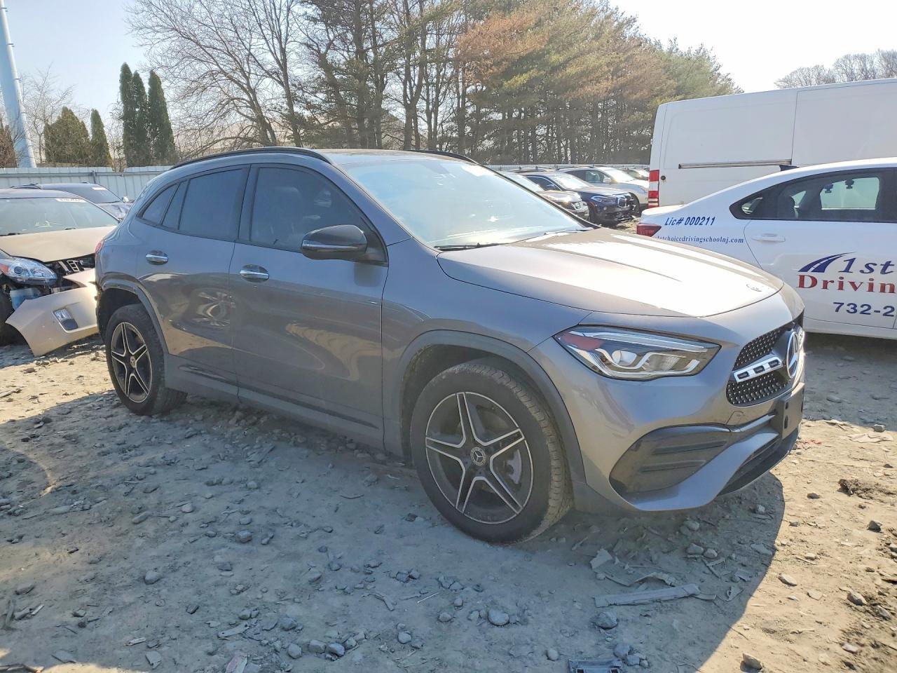 2022 Mercedes-Benz Gla 250 4Matic - Image 4