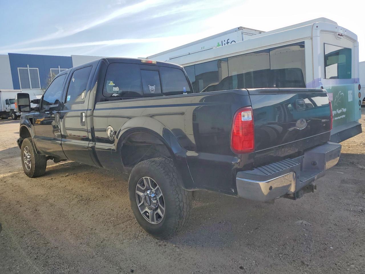 2009 Ford F350 Super Duty - Фото 2