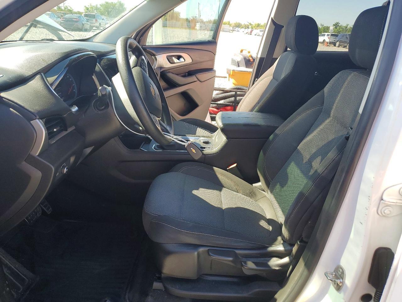 2019 Chevrolet Traverse Ls - Фото 7