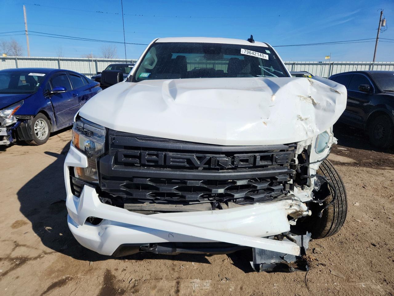 2022 Chevrolet Silverado K1500 Custom - Фото 5