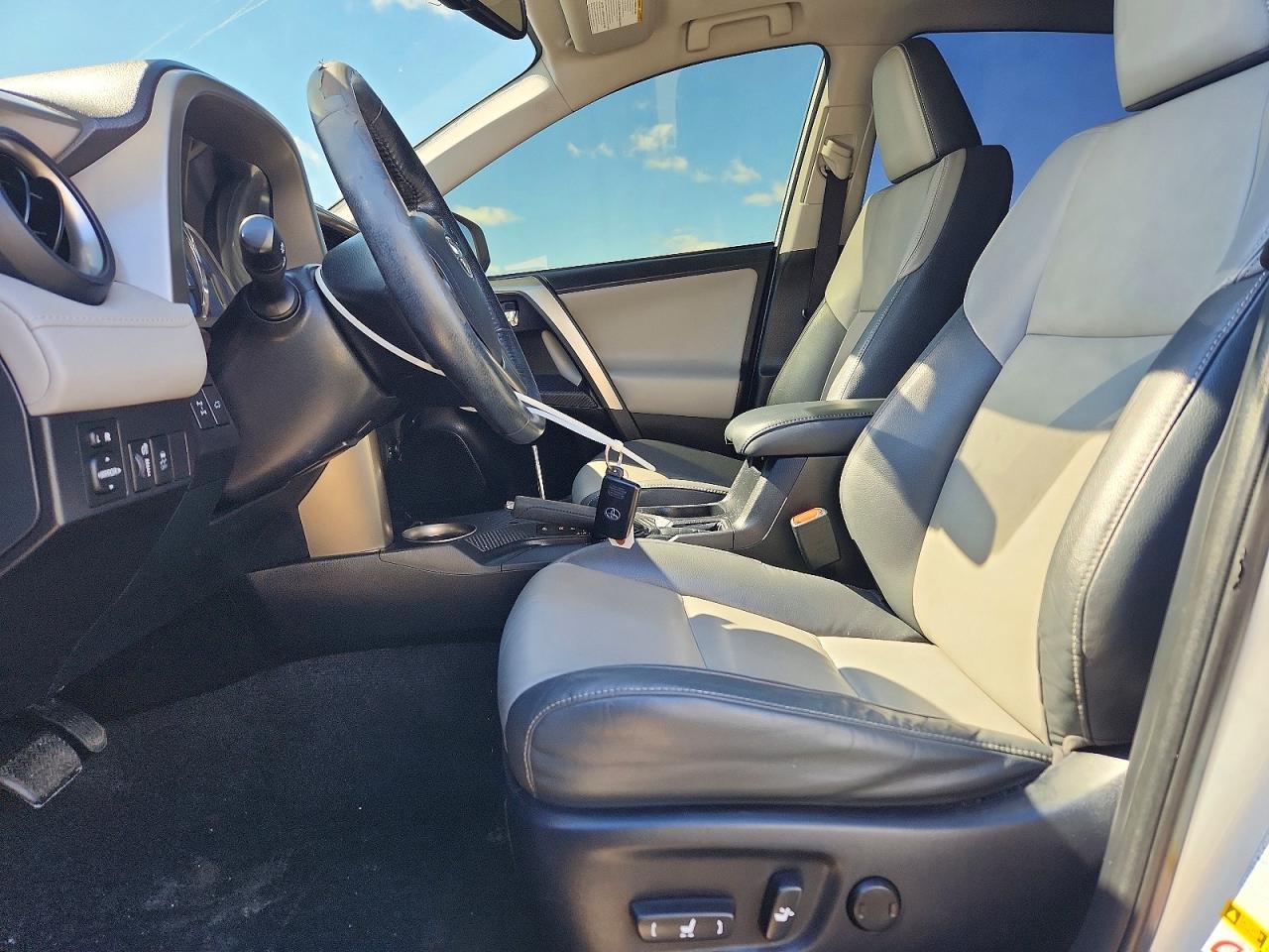 2014 Toyota Rav4 Limited - Image 7