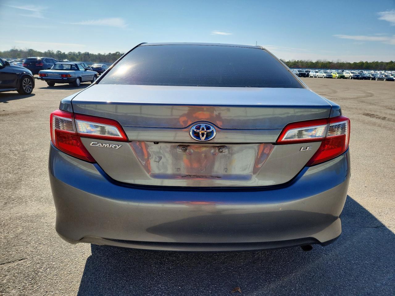 2014 Toyota Camry Hybrid Le - Фото 6