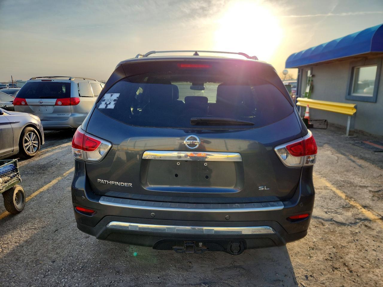 2014 Nissan Pathfinder Sl - Image 6