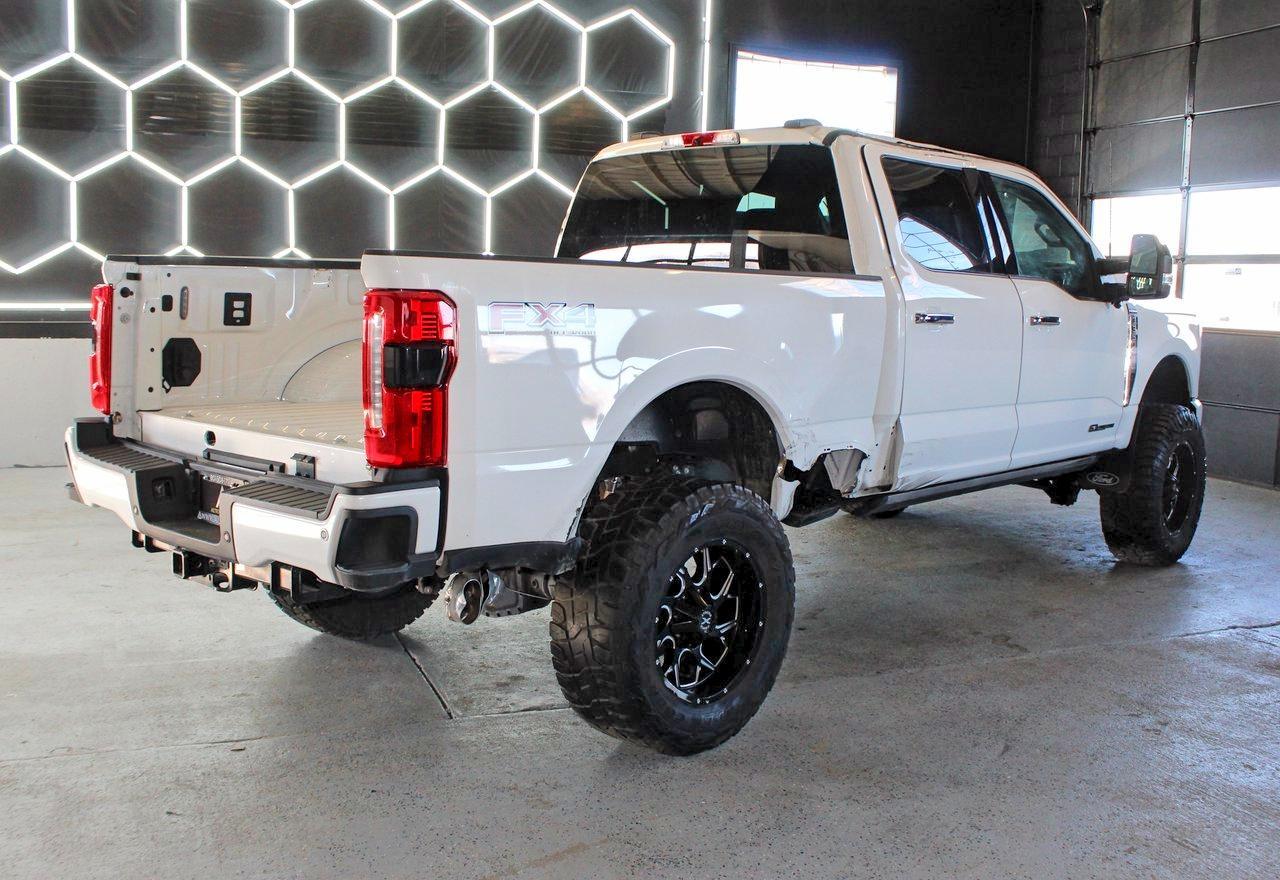 2024 Ford F350 Super Duty - Фото 3