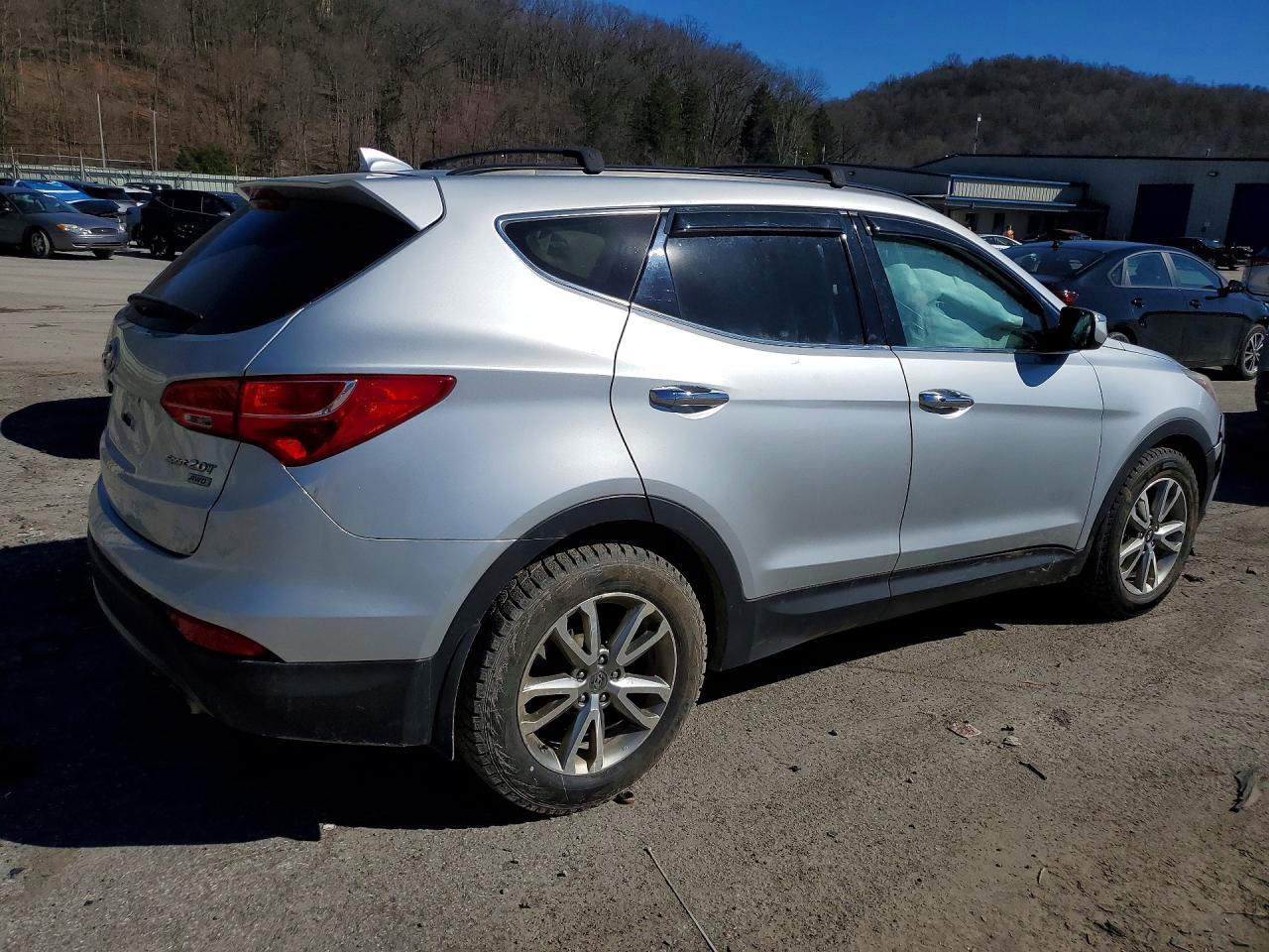 2015 Hyundai Santa Fe Sport 2.0T - Фото 3