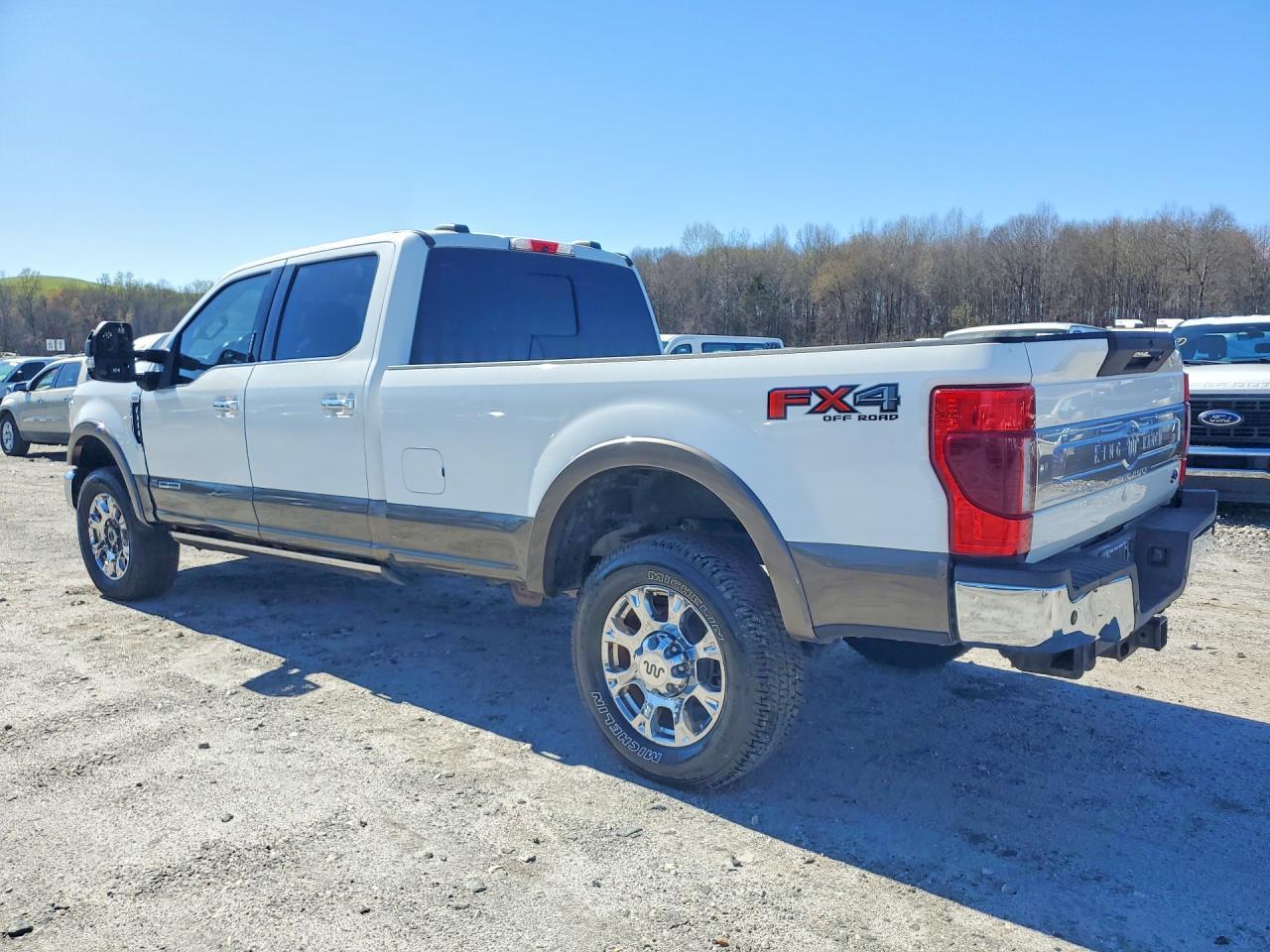 2021 Ford F350 Super Duty - Фото 2