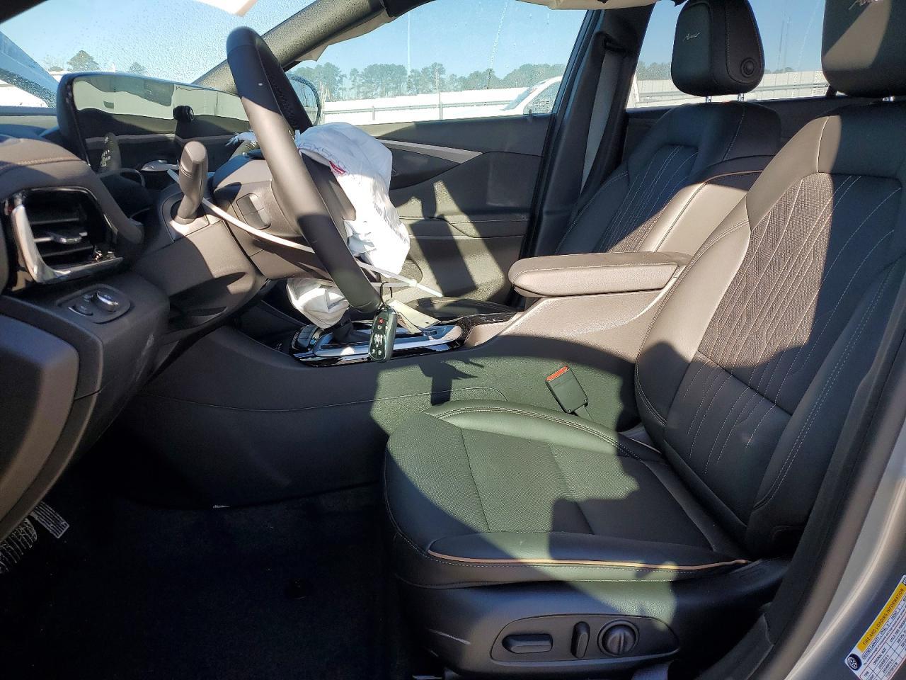 2025 Buick Envista Avenir - Image 7