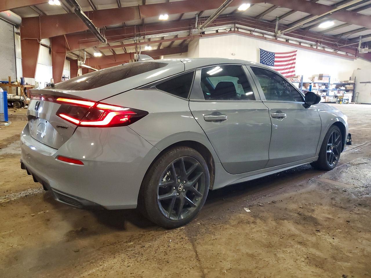 2025 Honda Civic Sport - Image 3