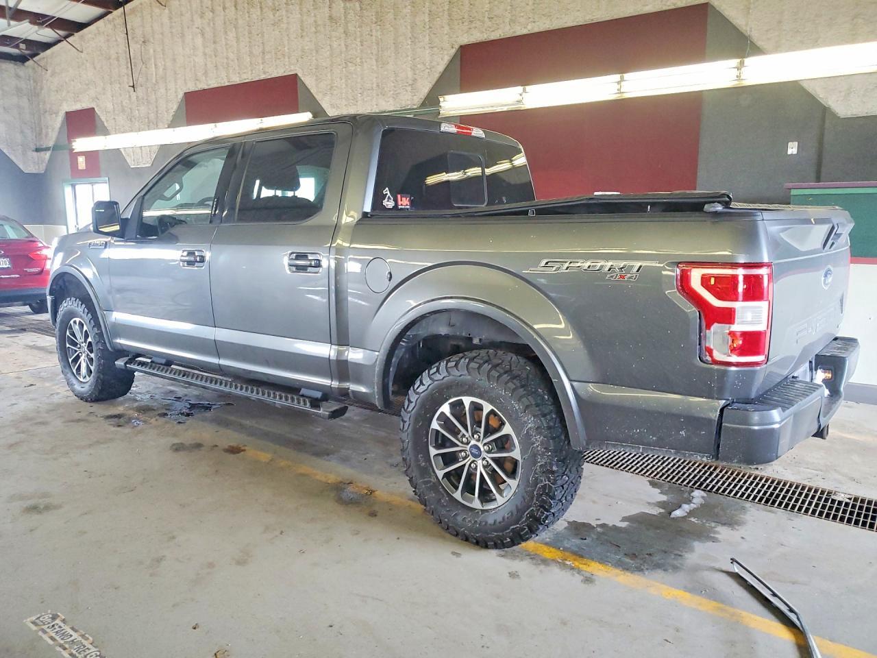 2019 Ford F150 Supercrew - Фото 2
