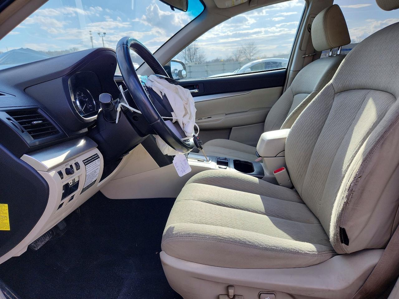 2010 Subaru Outback 2.5I Premium - Image 7