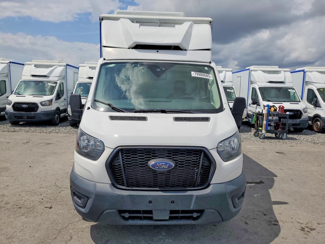 2020 Ford Transit Delivery Truck - Image 5