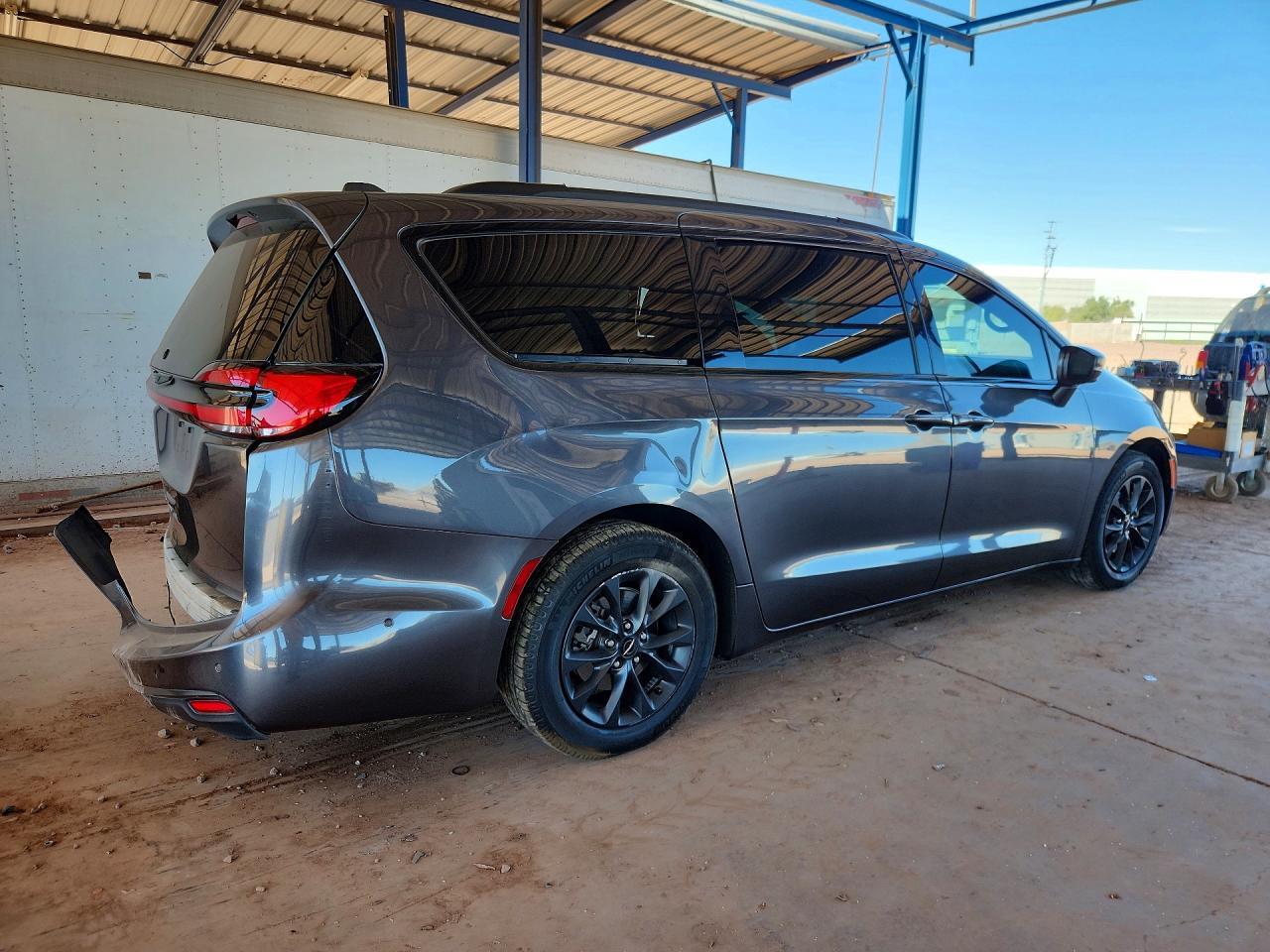 2021 Chrysler Pacifica Touring L - Фото 3