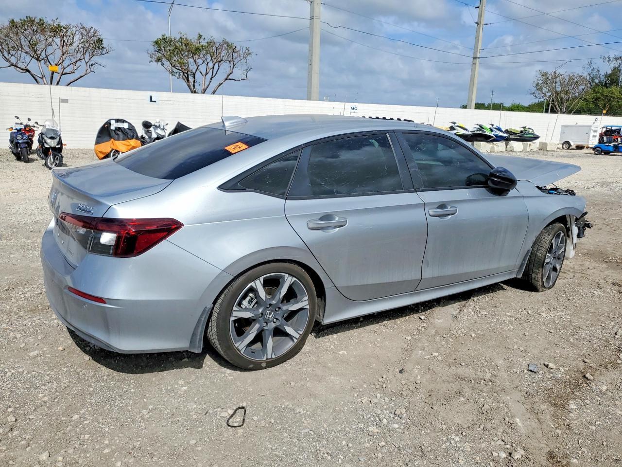 2025 Honda Civic Sport - Фото 3