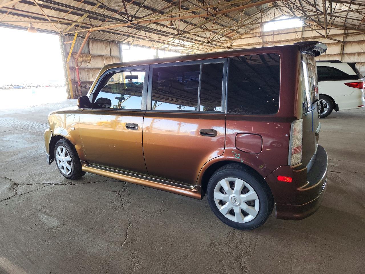 2006 Scion Xb Base - Фото 2