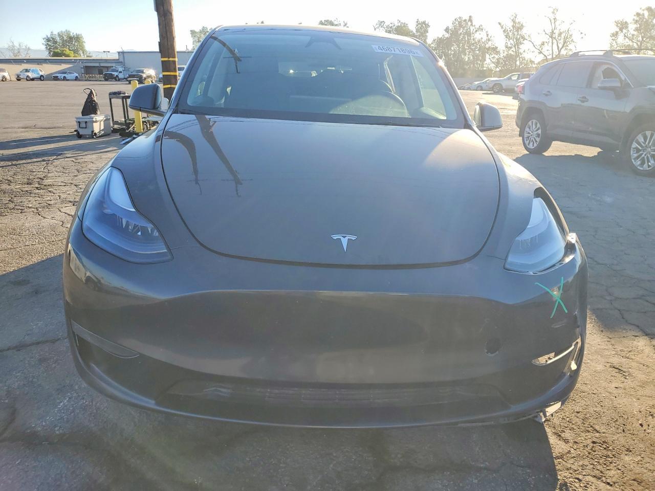 2024 Tesla Model Y - Фото 5