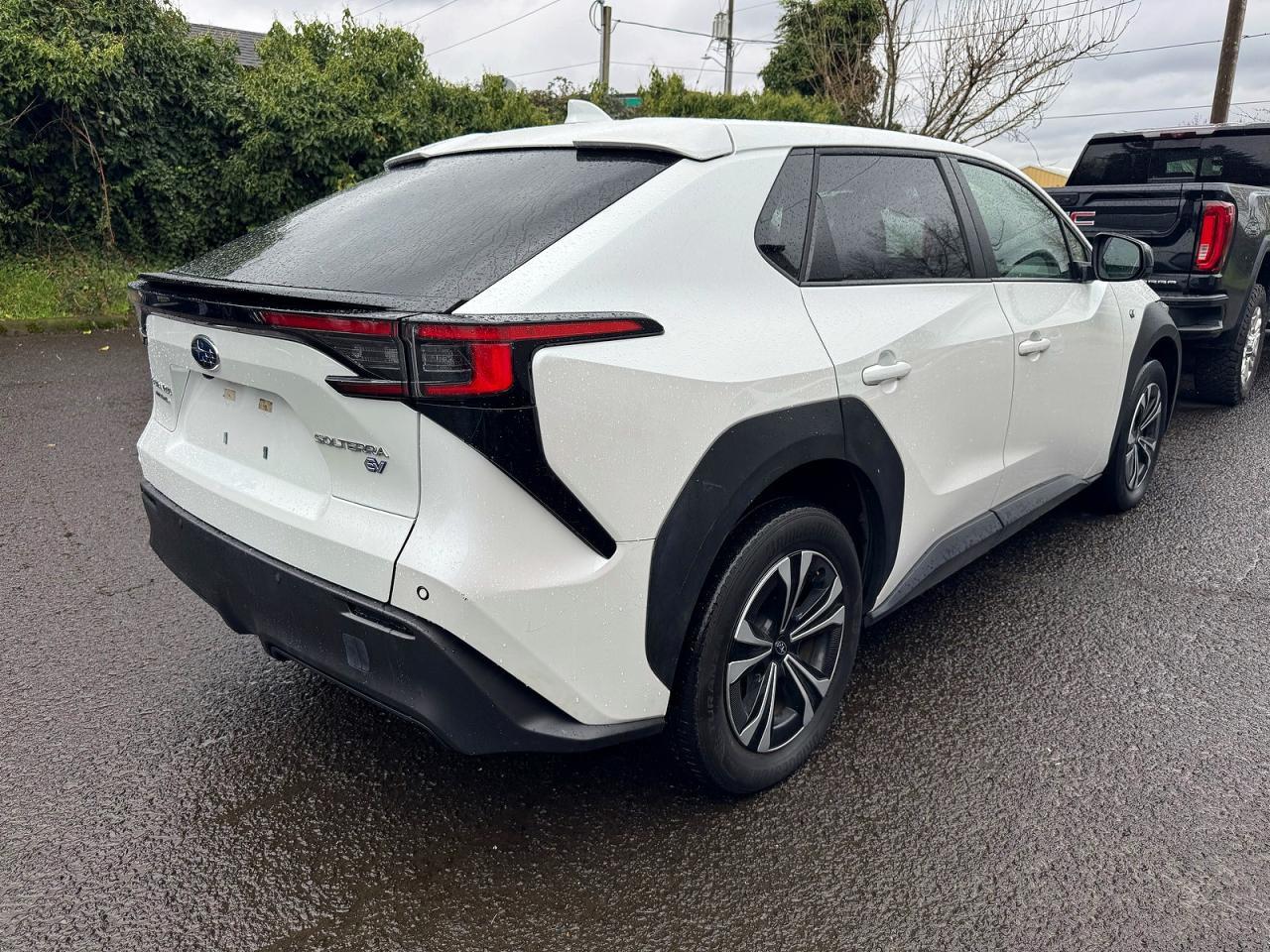 2023 Subaru Solterra Premium - Фото 4