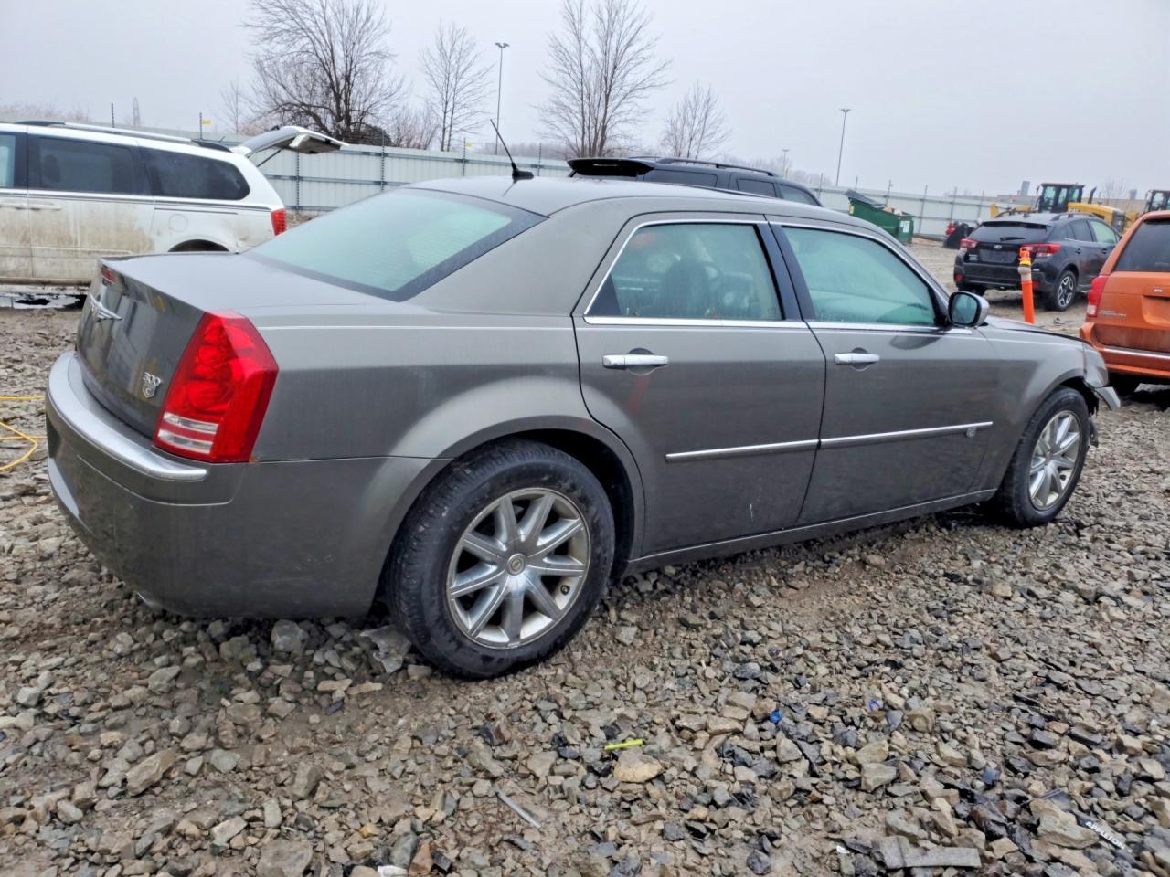 2008 Chrysler 300C - Image 3