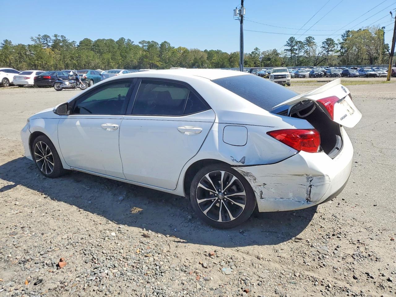 2019 Toyota Corolla Se - Image 2
