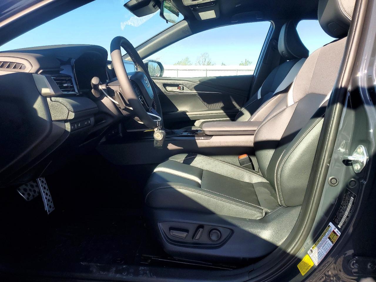 2026 Toyota Camry Se - Фото 7