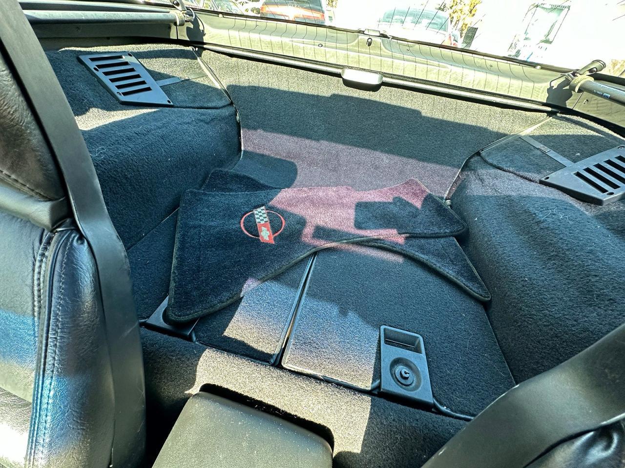 1990 Chevrolet Corvette - Image 6