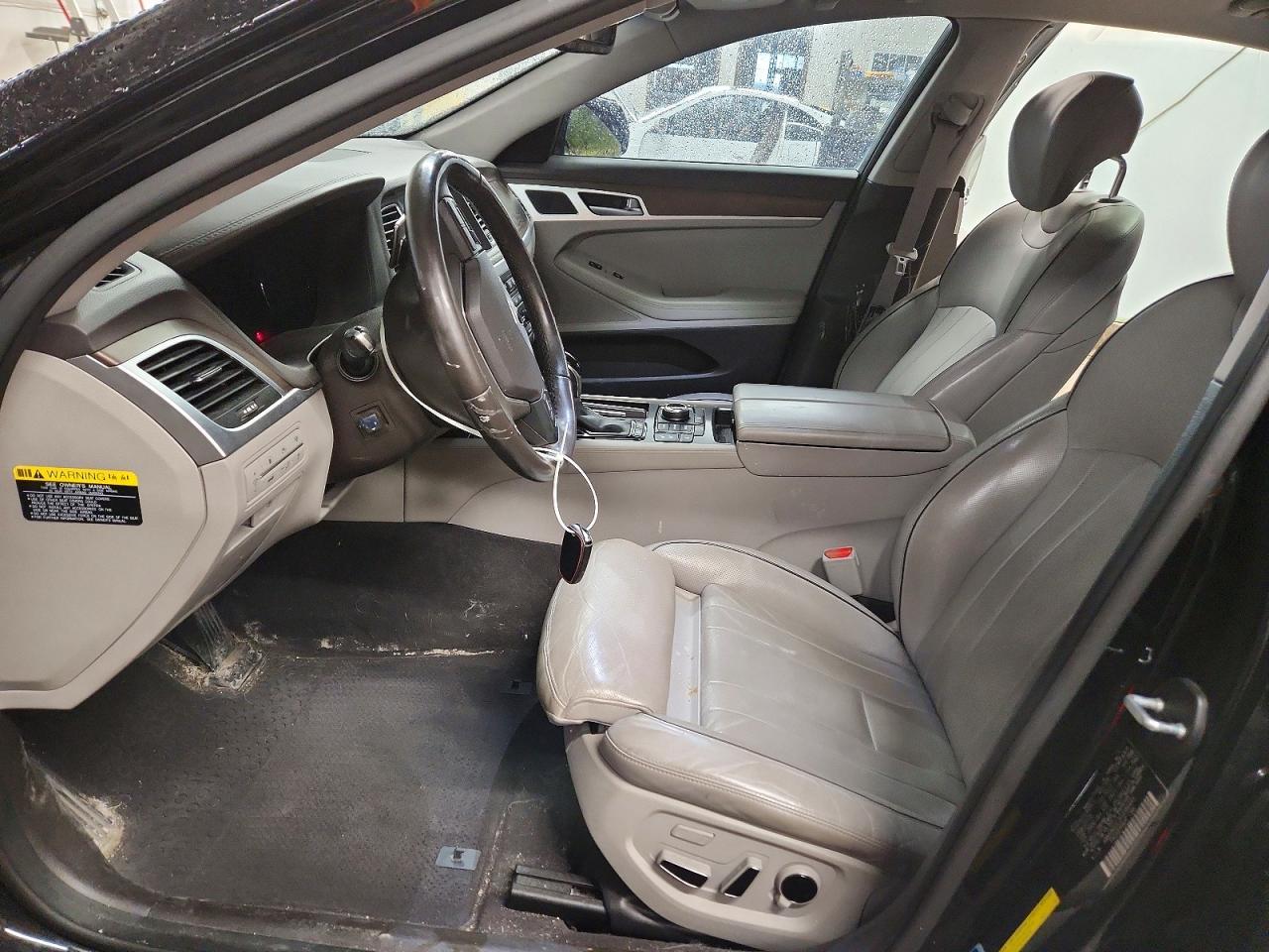 2015 Hyundai Genesis 3.8L - Фото 7