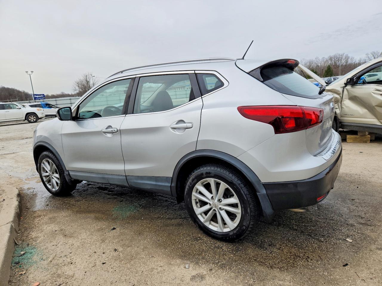 2017 Nissan Rogue Sport Sv - Фото 2