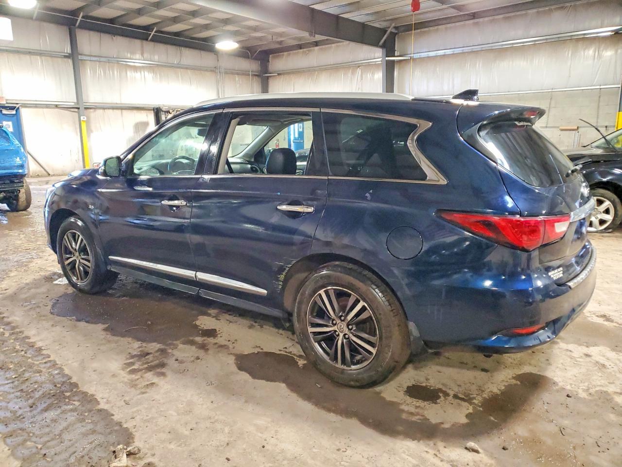 2017 Infiniti Qx60 Base - Фото 2