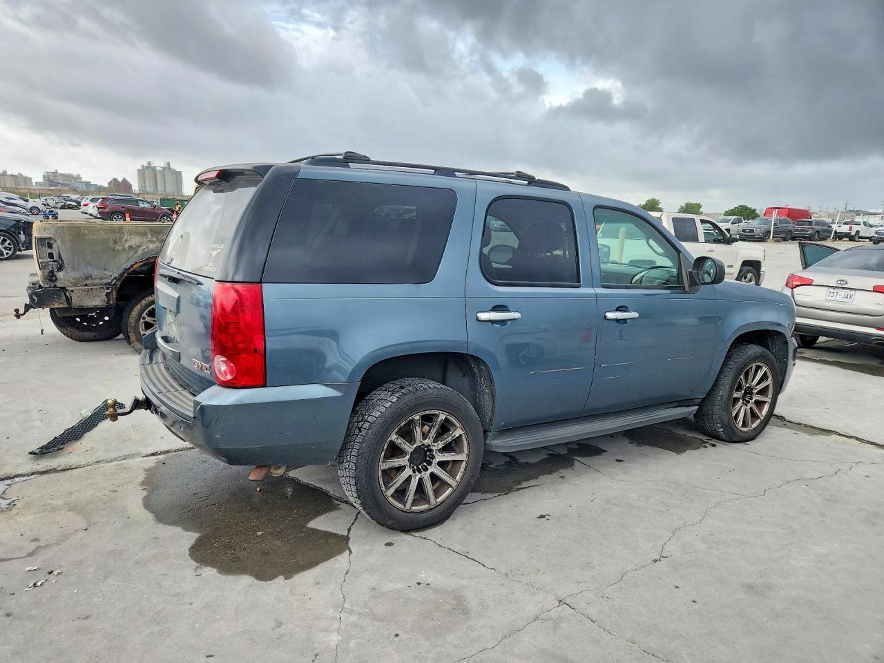 2010 GMC Yukon Slt - Image 3