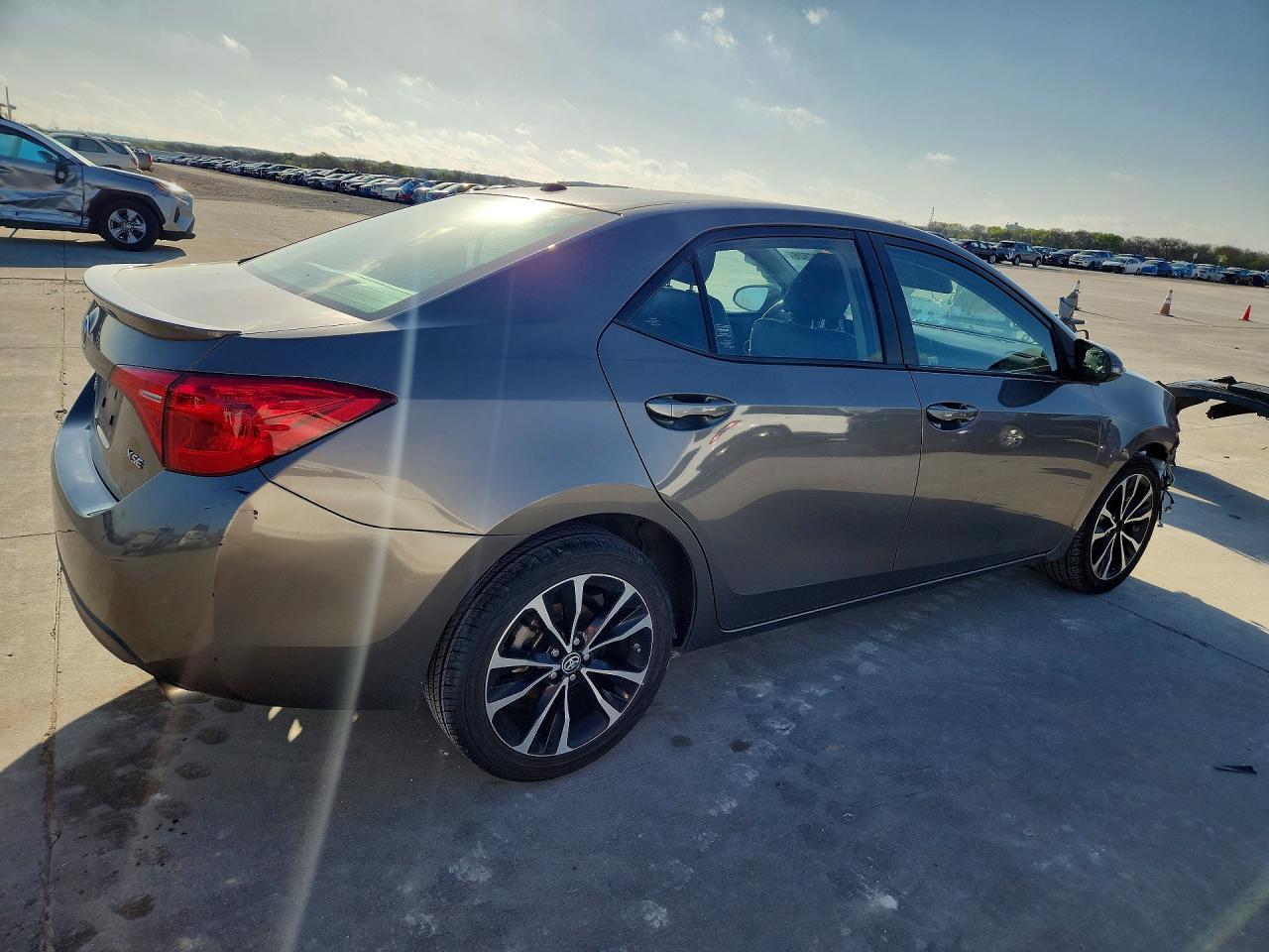 2017 Toyota Corolla Xse - Image 3