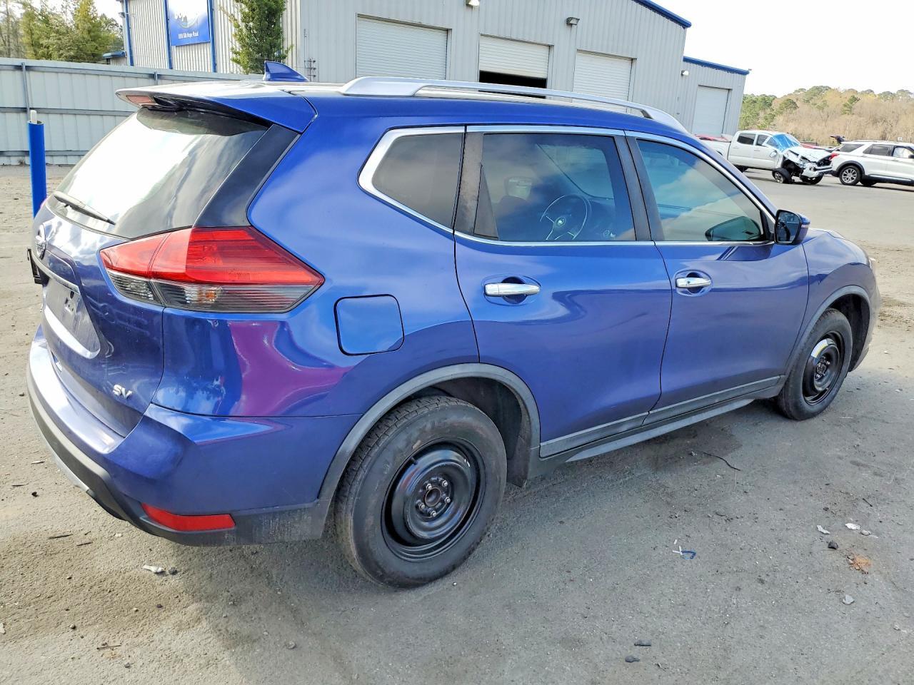 2017 Nissan Rogue Sv - Фото 3
