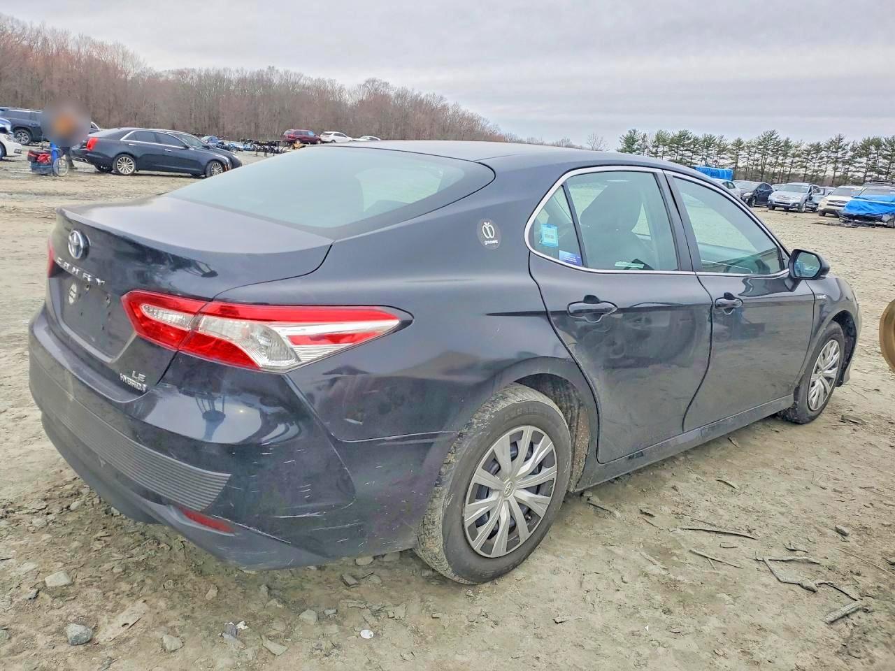 2018 Toyota Camry Hybrid Le - Фото 3