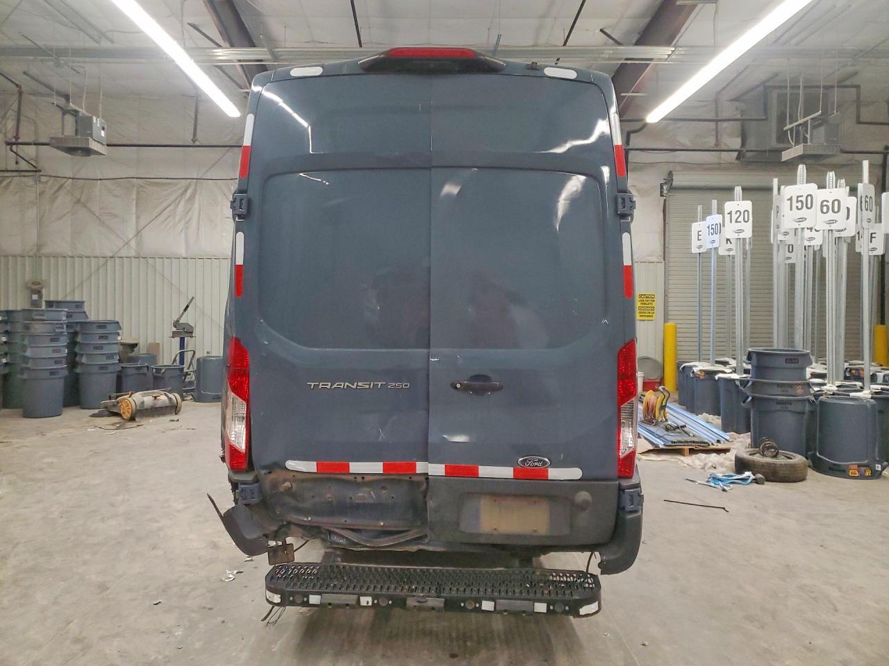 2020 Ford Transit T-250 - Фото 6